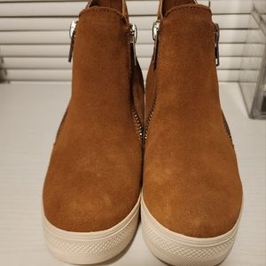 Steve Madden Wedgie tan wedge bootie 9.5